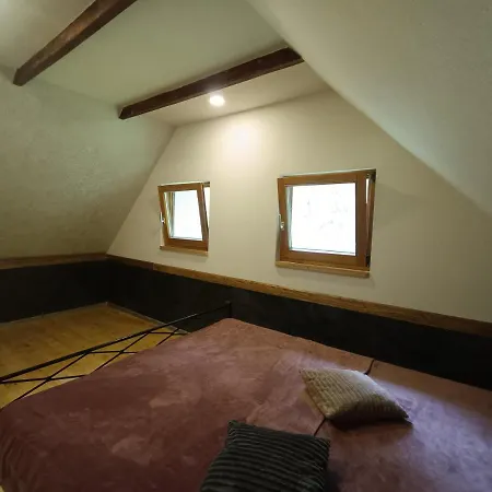 Surf In Melnrage Apartment *